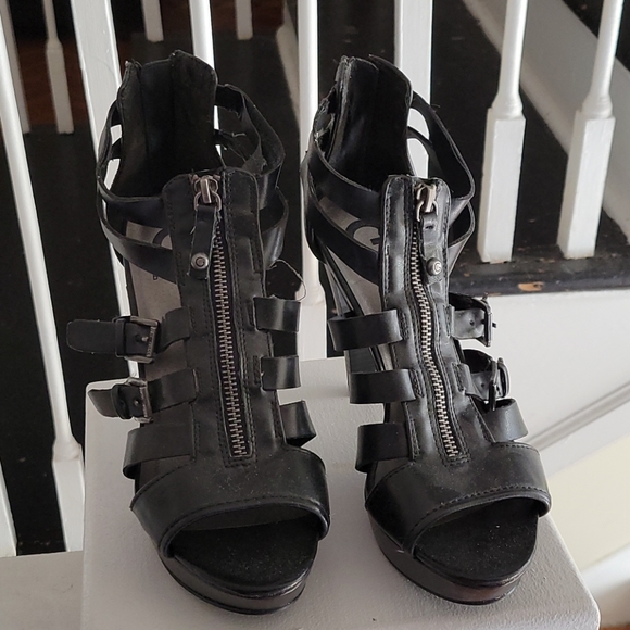 Guess High Heels - Picture 8 of 9